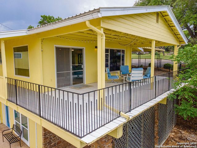 100 kings, Horseshoe Bay, TX 78657