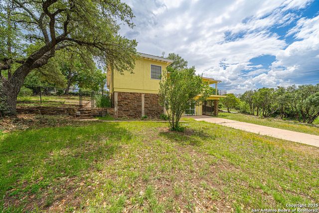 100 kings, Horseshoe Bay, TX 78657