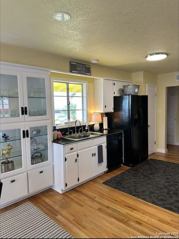 100 kings, Horseshoe Bay, TX 78657