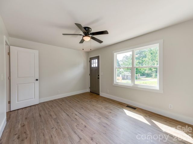 5404 Hope Road, Vale, NC 28168