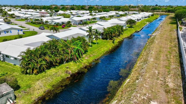 1702 SW 14th Avenue, Boynton Beach, FL 33426