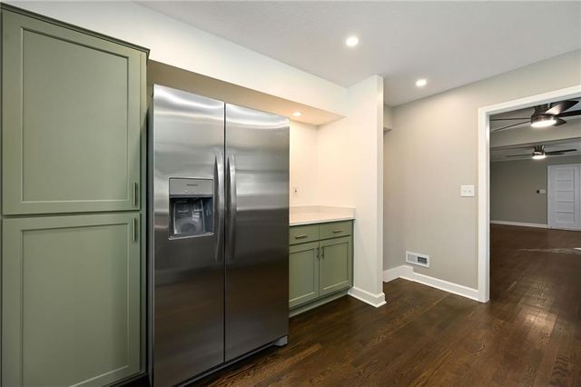 8301 Highland Avenue, Kansas City, MO 64131