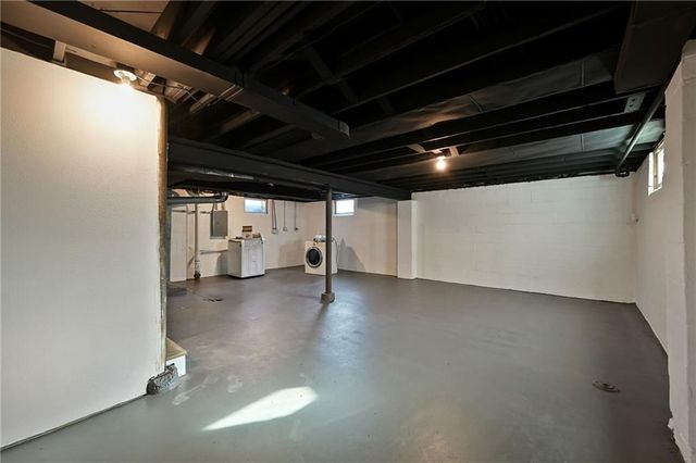 8301 Highland Avenue, Kansas City, MO 64131