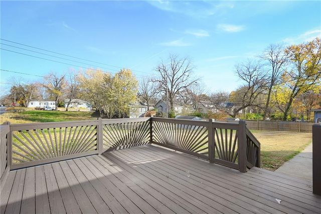 8301 Highland Avenue, Kansas City, MO 64131