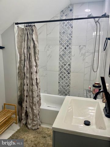 4104 CHATHAM RD, Baltimore, MD 21207