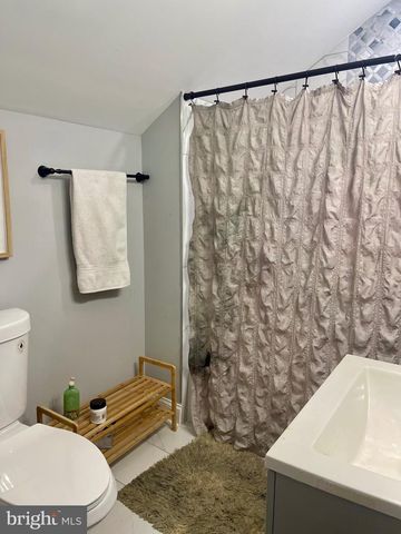 4104 CHATHAM RD, Baltimore, MD 21207