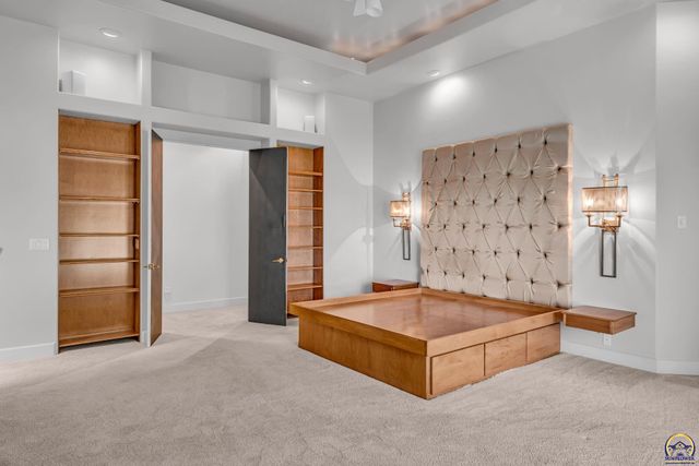 3615 SW Nottingham RD, Topeka, KS 66614