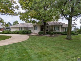 3615 SW Nottingham RD, Topeka, KS 66614