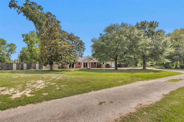 11580 Calfee Road, Conroe, TX 77304