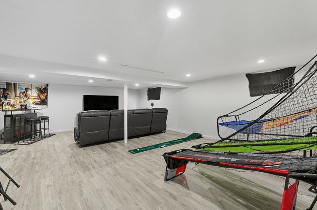 7701 Whitcomb Street, Merrillville, IN 46410
