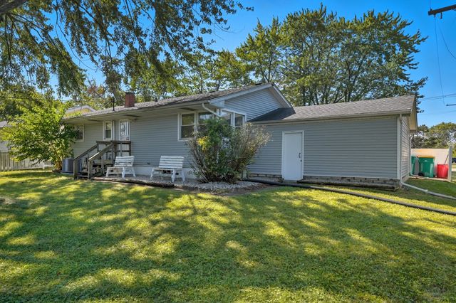 7701 Whitcomb Street, Merrillville, IN 46410