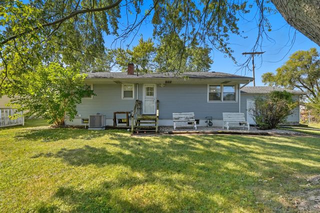 7701 Whitcomb Street, Merrillville, IN 46410