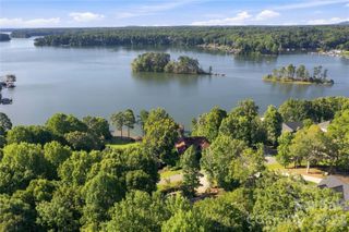 184 High Lake Drive, Statesville, NC 28677