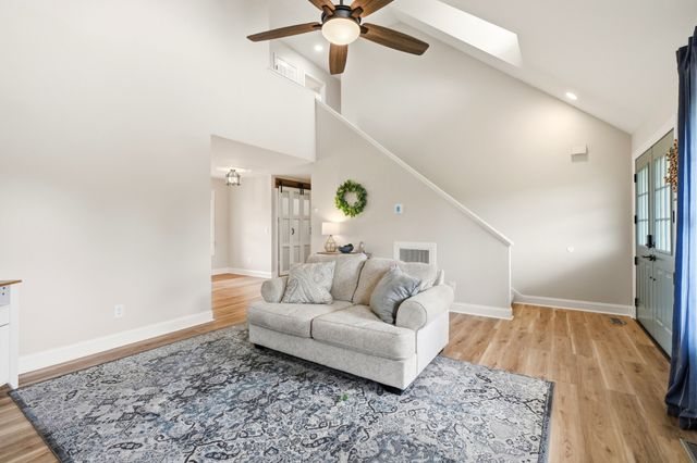 104 Brookview Cir, Goodlettsville, TN 37072