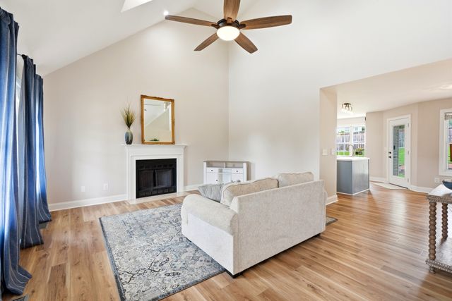 104 Brookview Cir, Goodlettsville, TN 37072