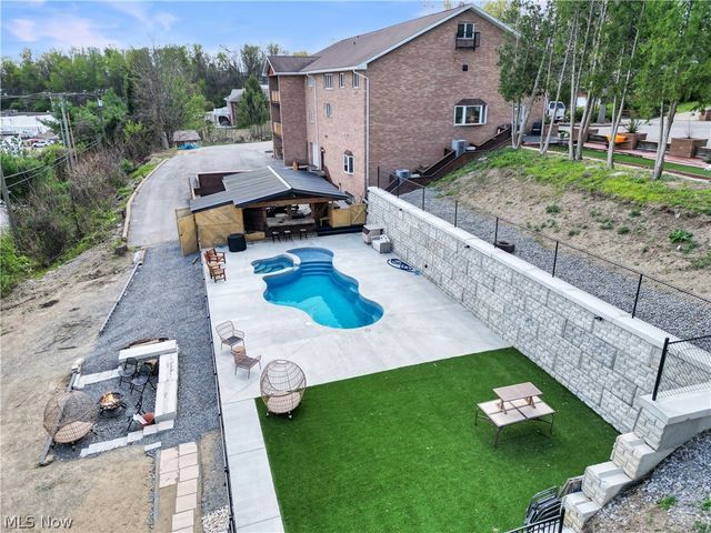 140 Teresa Drive, Steubenville, OH 43953