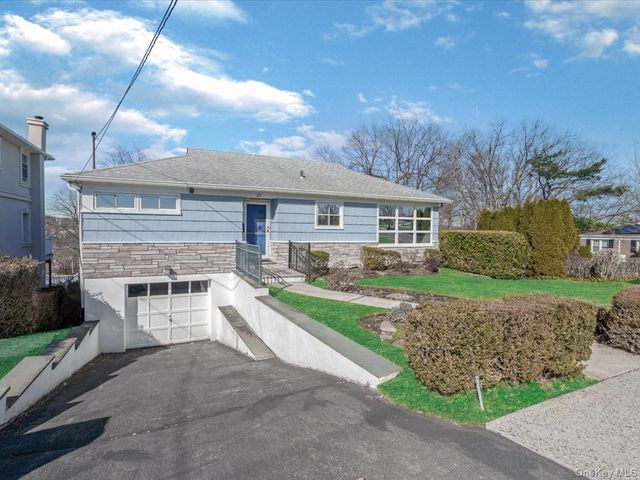 37 Berkshire Road, Yonkers, NY 10710