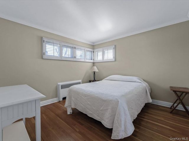 37 Berkshire Road, Yonkers, NY 10710