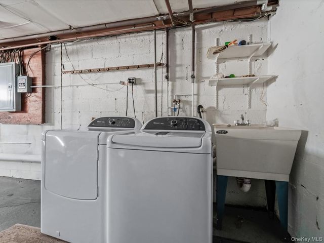 37 Berkshire Road, Yonkers, NY 10710