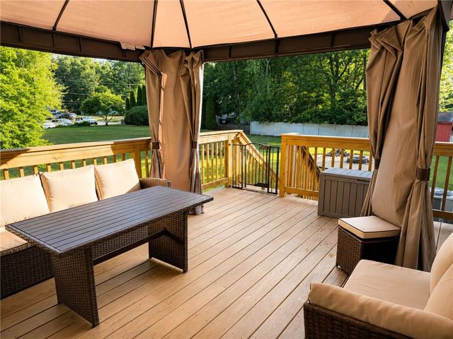 23 Cook Street, Coventry, RI 02816