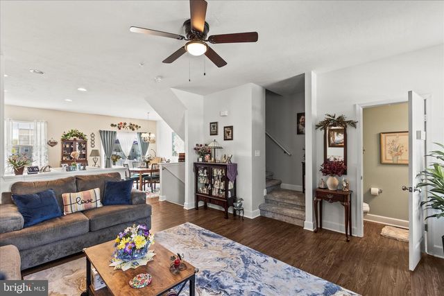 66 AYRSHIRE DR, Hanover, PA 17331