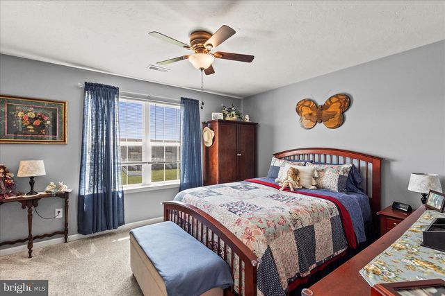 66 AYRSHIRE DR, Hanover, PA 17331