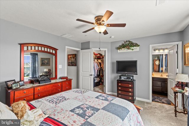 66 AYRSHIRE DR, Hanover, PA 17331