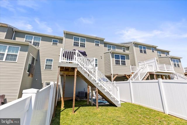 66 AYRSHIRE DR, Hanover, PA 17331