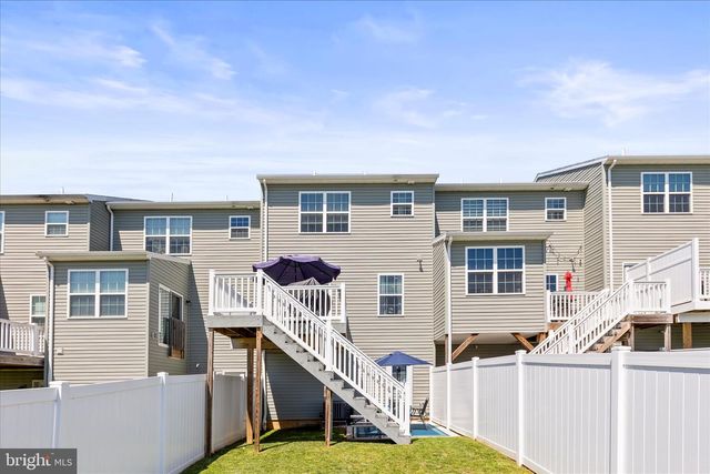 66 AYRSHIRE DR, Hanover, PA 17331
