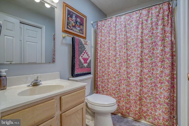 1406 TURKEY POINT RD, Felton, DE 19943