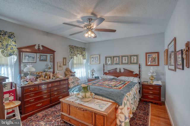 1406 TURKEY POINT RD, Felton, DE 19943