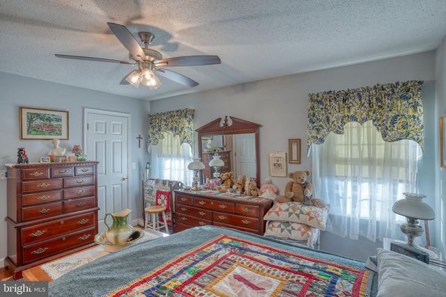 1406 TURKEY POINT RD, Felton, DE 19943