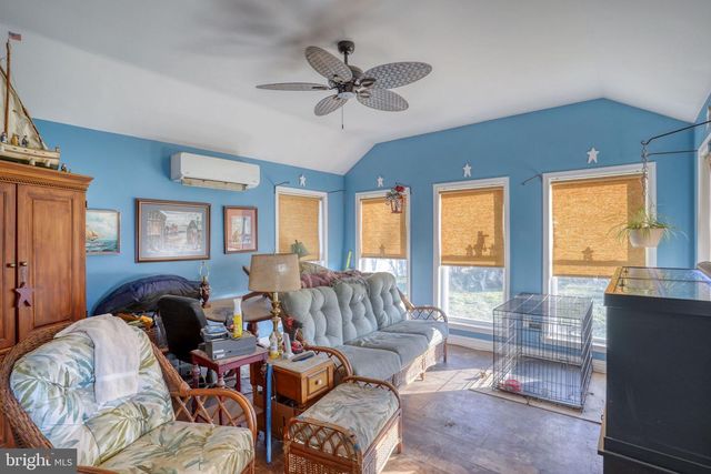 1406 TURKEY POINT RD, Felton, DE 19943