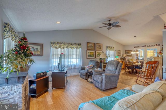 1406 TURKEY POINT RD, Felton, DE 19943