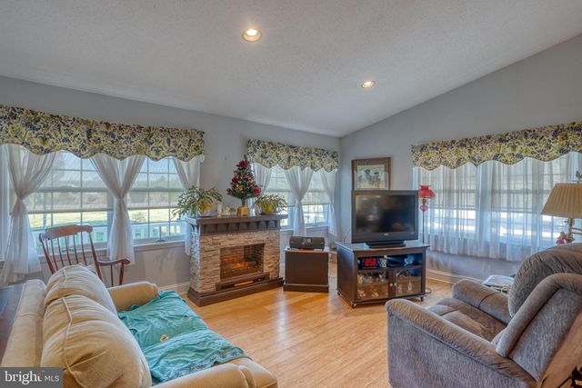 1406 TURKEY POINT RD, Felton, DE 19943