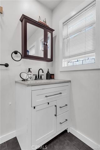 4610 Leonis, Commerce, CA 90040
