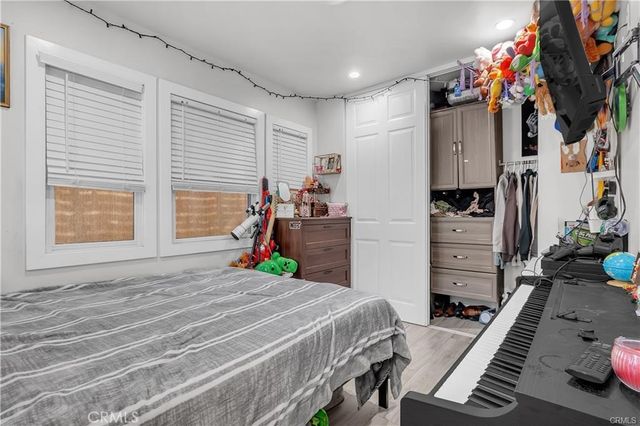 4610 Leonis, Commerce, CA 90040