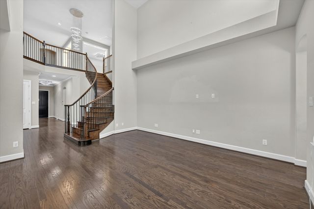 7840 Renderbrook Bend, Irving, TX 75063