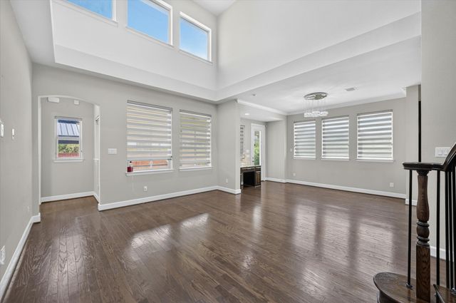 7840 Renderbrook Bend, Irving, TX 75063