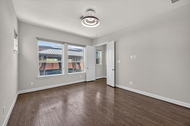 7840 Renderbrook Bend, Irving, TX 75063