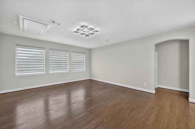 7840 Renderbrook Bend, Irving, TX 75063