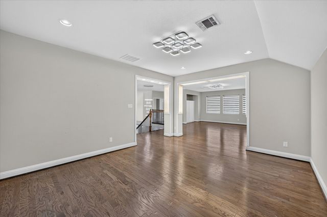 7840 Renderbrook Bend, Irving, TX 75063