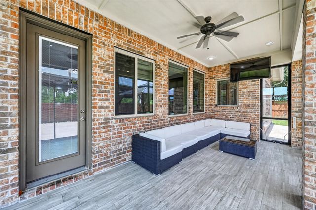 7840 Renderbrook Bend, Irving, TX 75063