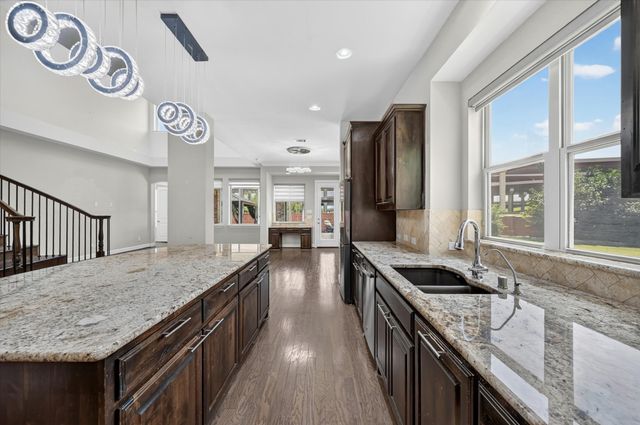 7840 Renderbrook Bend, Irving, TX 75063
