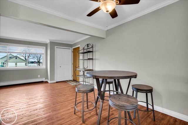 1606 Oakland Avenue, St Clair, MI 48079