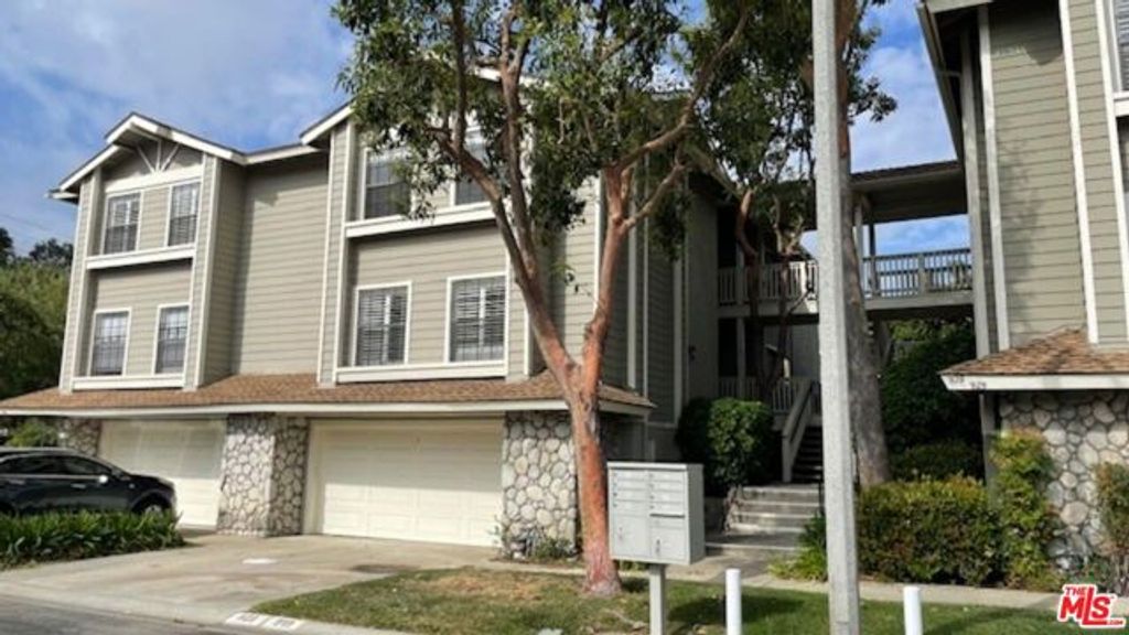 923 Lotus Circle, San Dimas, CA 91773