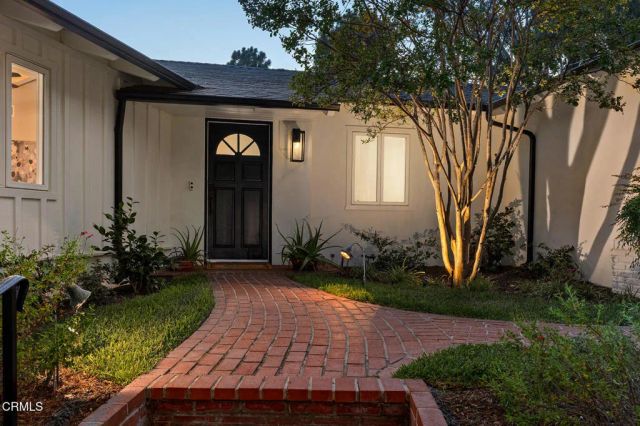 2335 Jayma Lane, La Crescenta, CA 91214