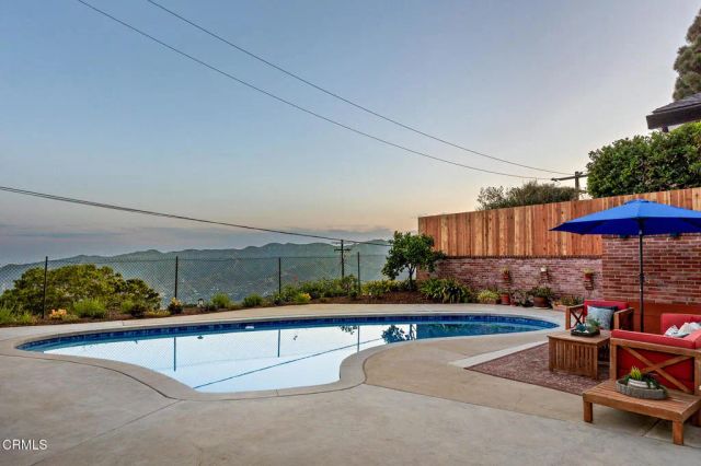 2335 Jayma Lane, La Crescenta, CA 91214