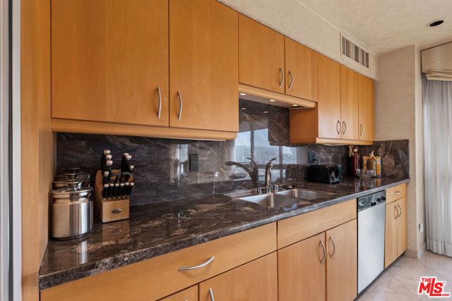 10790 Wilshire Boulevard 1001, Los Angeles, CA 90024