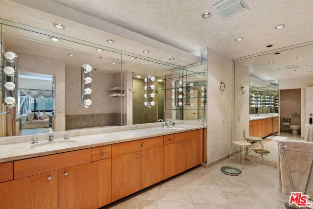 10790 Wilshire Boulevard 1001, Los Angeles, CA 90024